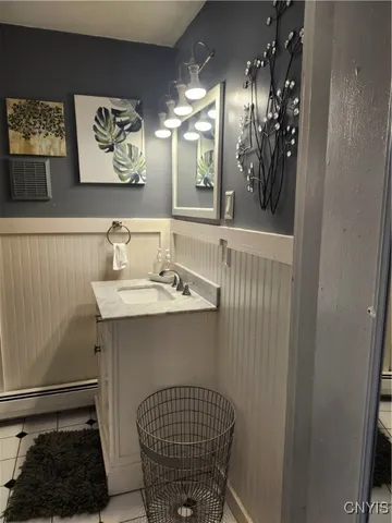 $165,000 | 319 Burnet Avenue, Unit 1, Syracuse, NY 13203