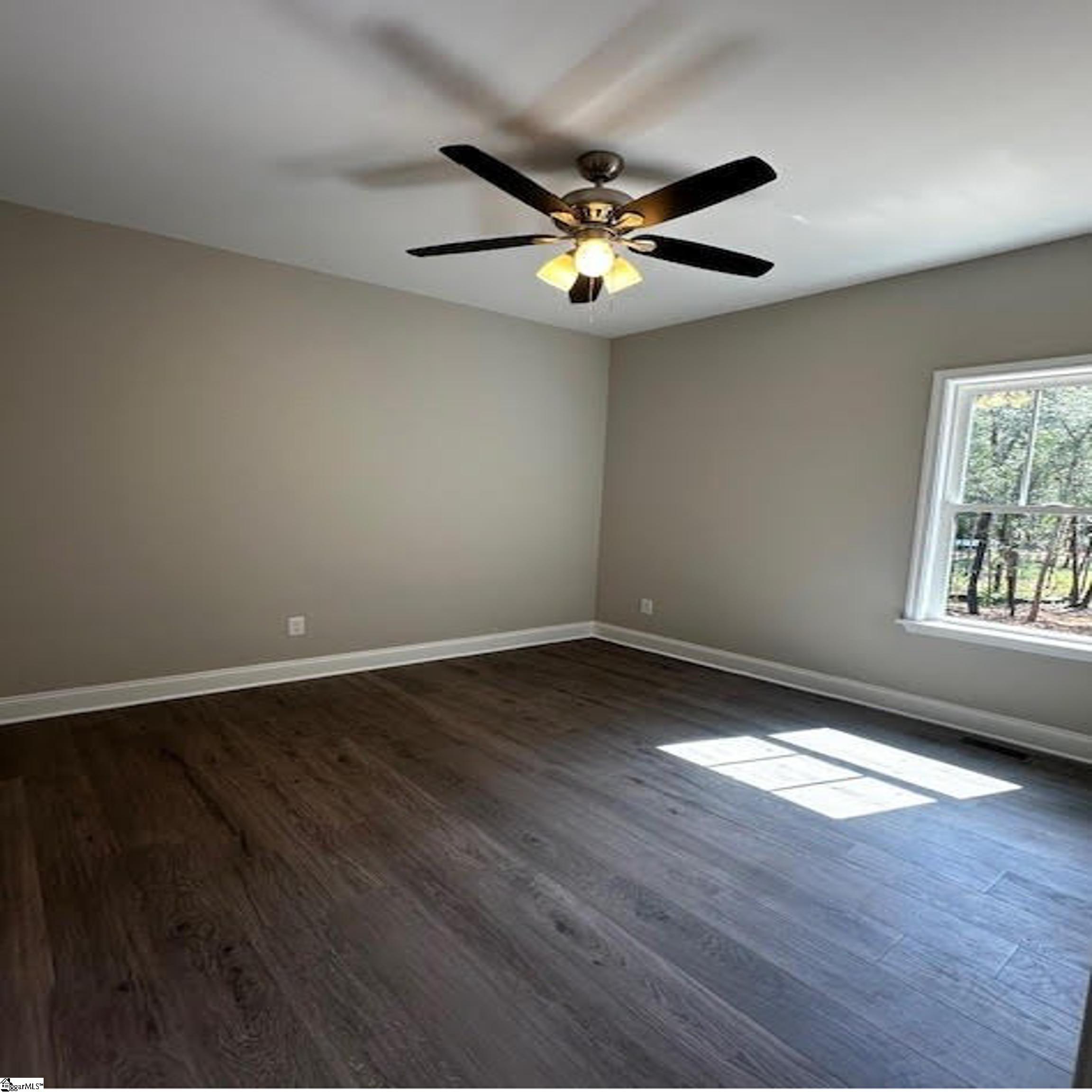476 Cedar Hill Road Six Mile, SC 29682 - Photo 12 of 22 Gallery Image 12