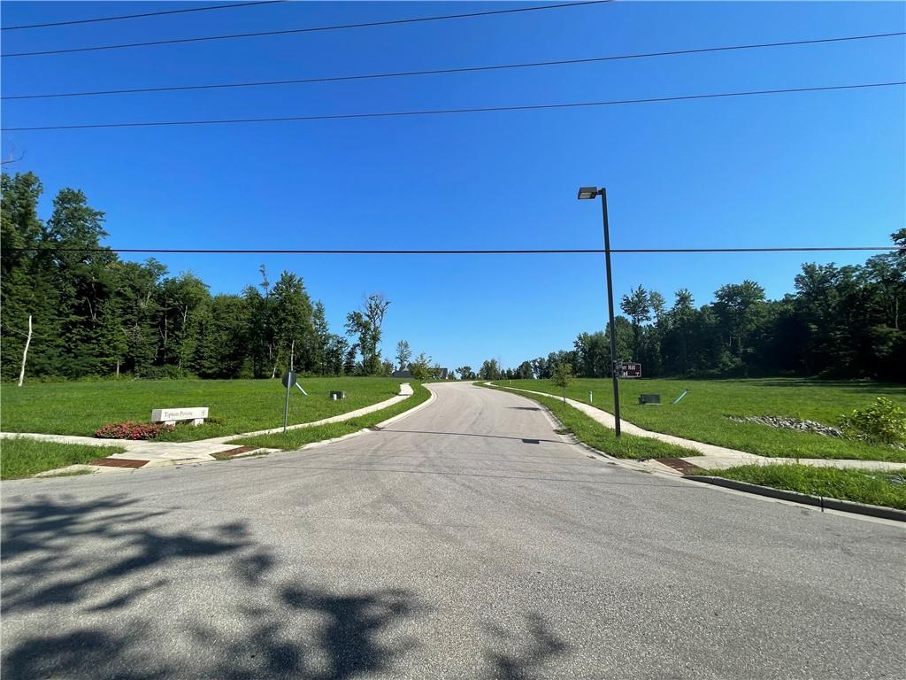 1952 Tipton Pointe Court Columbus, IN 47201 - Photo 2 of 9