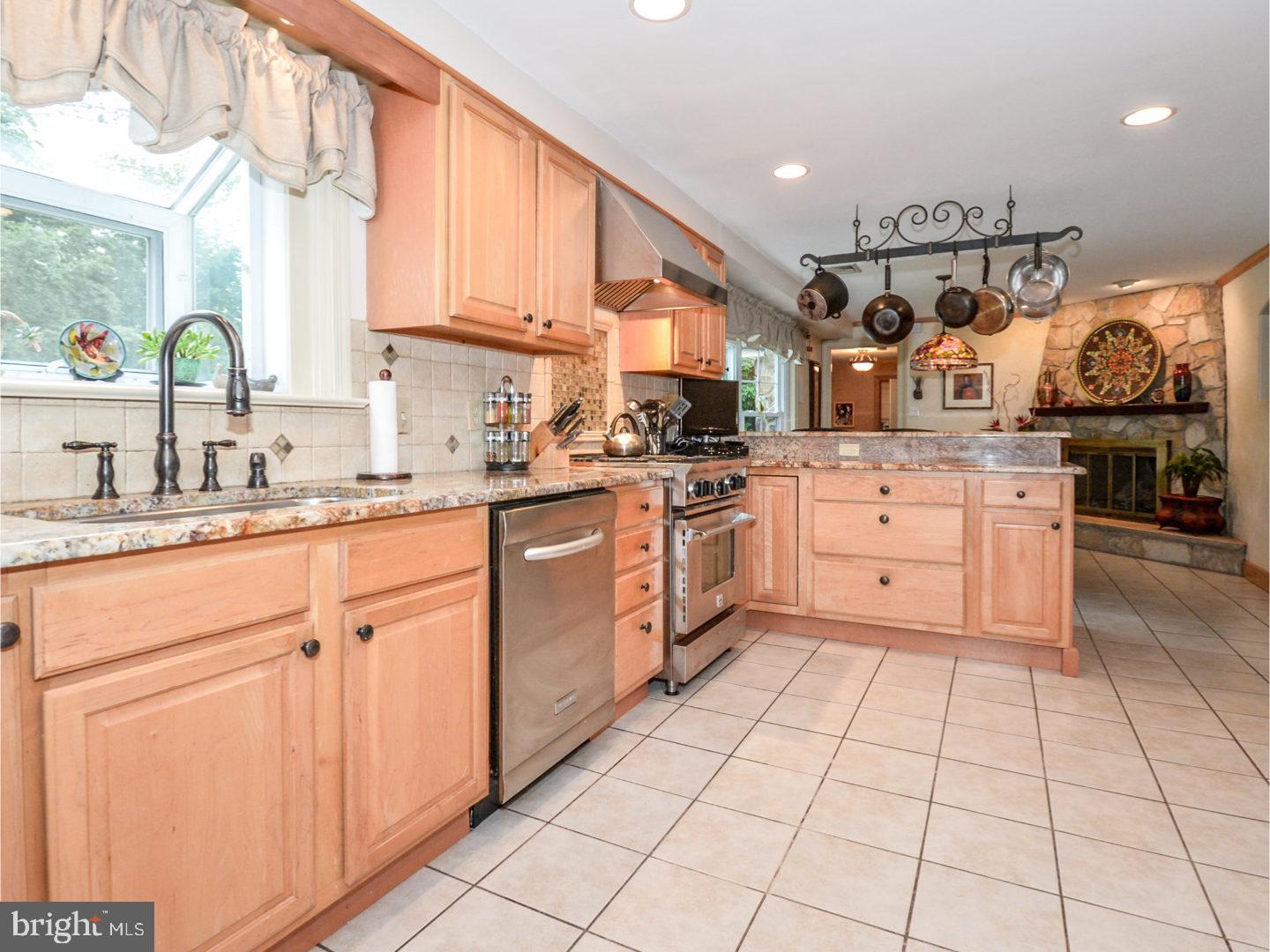 10 Far View Road Chalfont, PA 18914 - Photo 2 of 24 Kitchen
