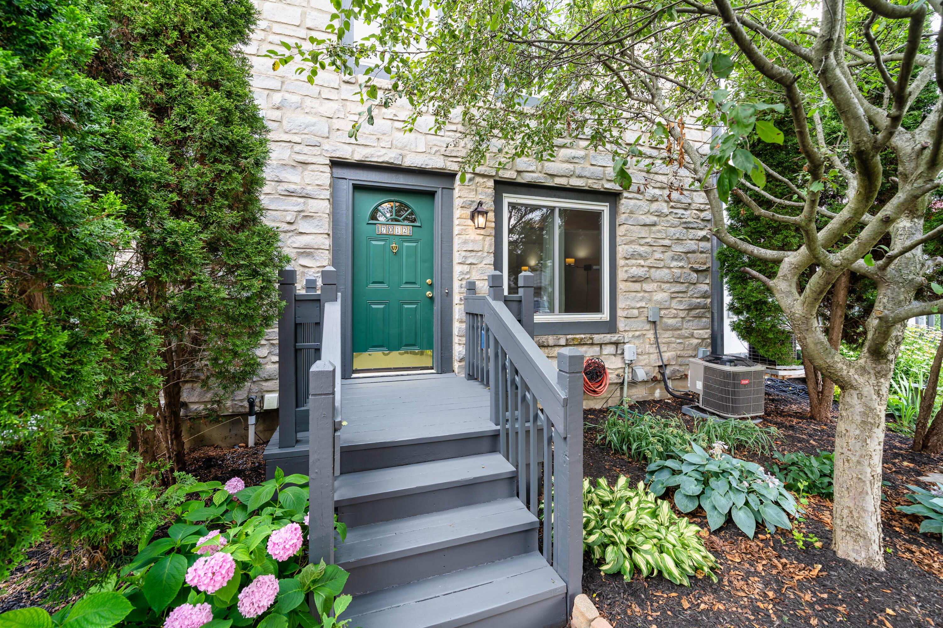7012 Avery Road Dublin, OH 43017 - Photo 1 of 29 Gallery Image 1