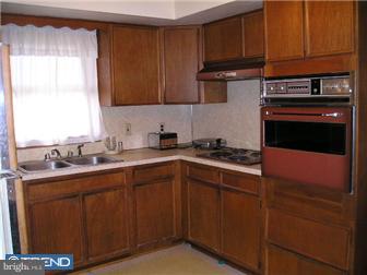 383 Ellisdale Road Chesterfield, NJ 08515 - Photo 6 of 9 Kitchen