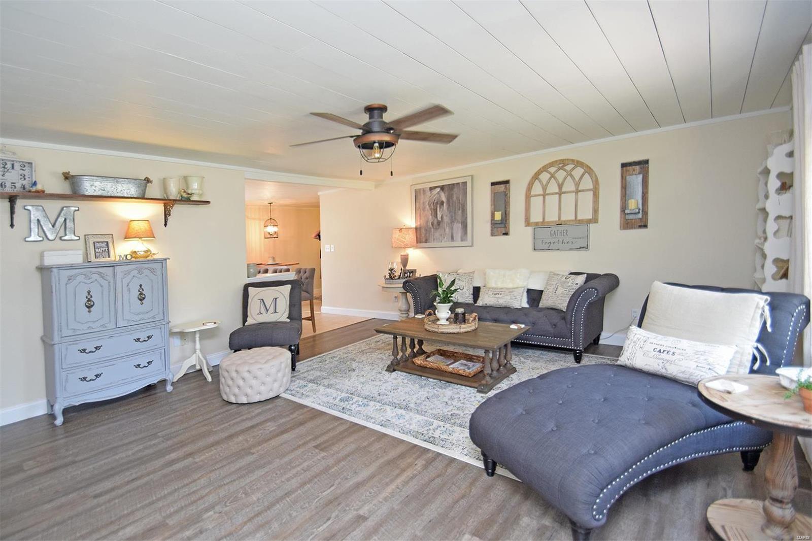 328 Providence Road Ballwin, MO 63011 - Photo 2 of 28 Gallery Image 2