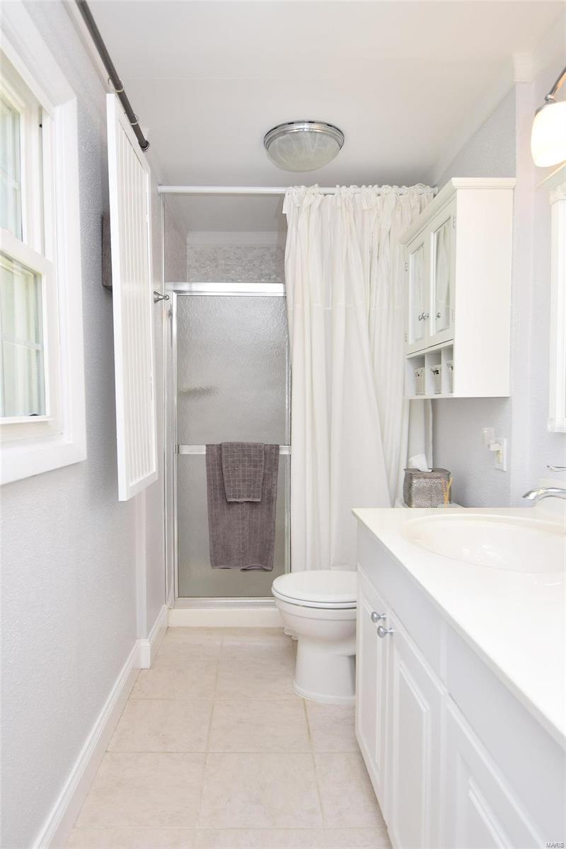 328 Providence Road Ballwin, MO 63011 - Photo 20 of 28 Gallery Image 20