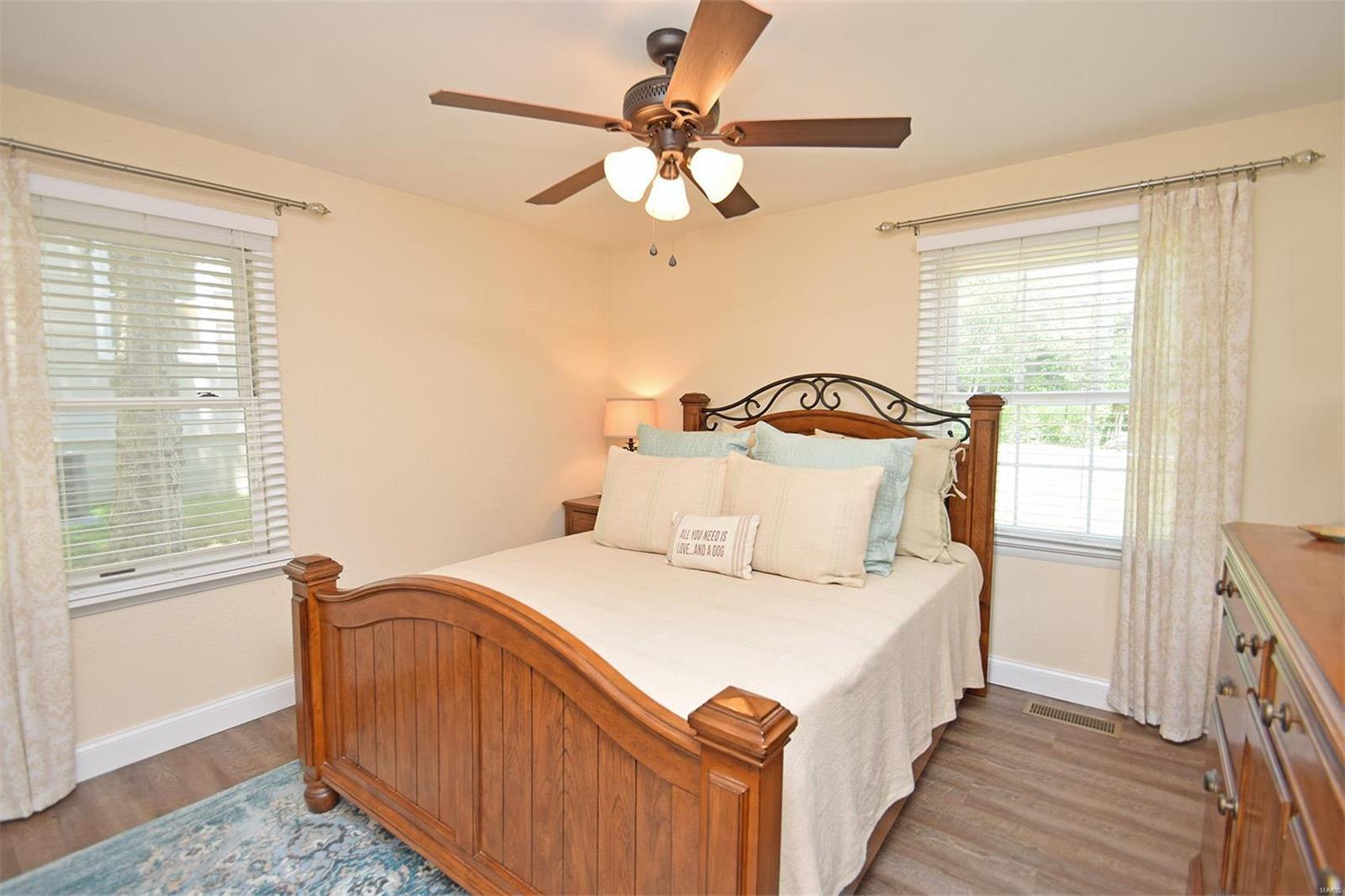 328 Providence Road Ballwin, MO 63011 - Photo 4 of 28 Gallery Image 4