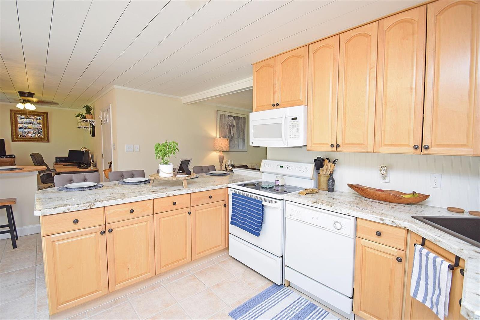 328 Providence Road Ballwin, MO 63011 - Photo 10 of 28 Gallery Image 10