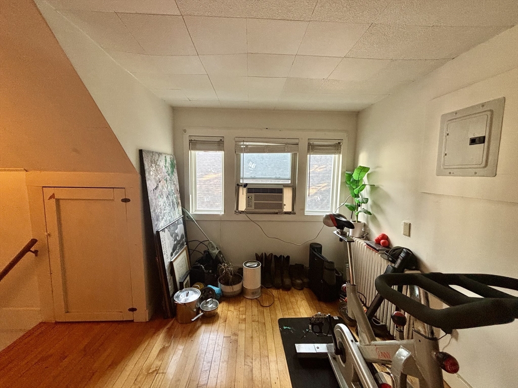 21 Glenellen Road, Unit 2 Boston, MA 02132 - Photo 3 of 8