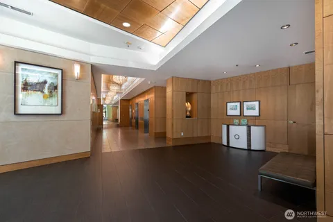$620,000 | 10610 Northeast 9th Place, Unit 1603, Bellevue, WA 98004