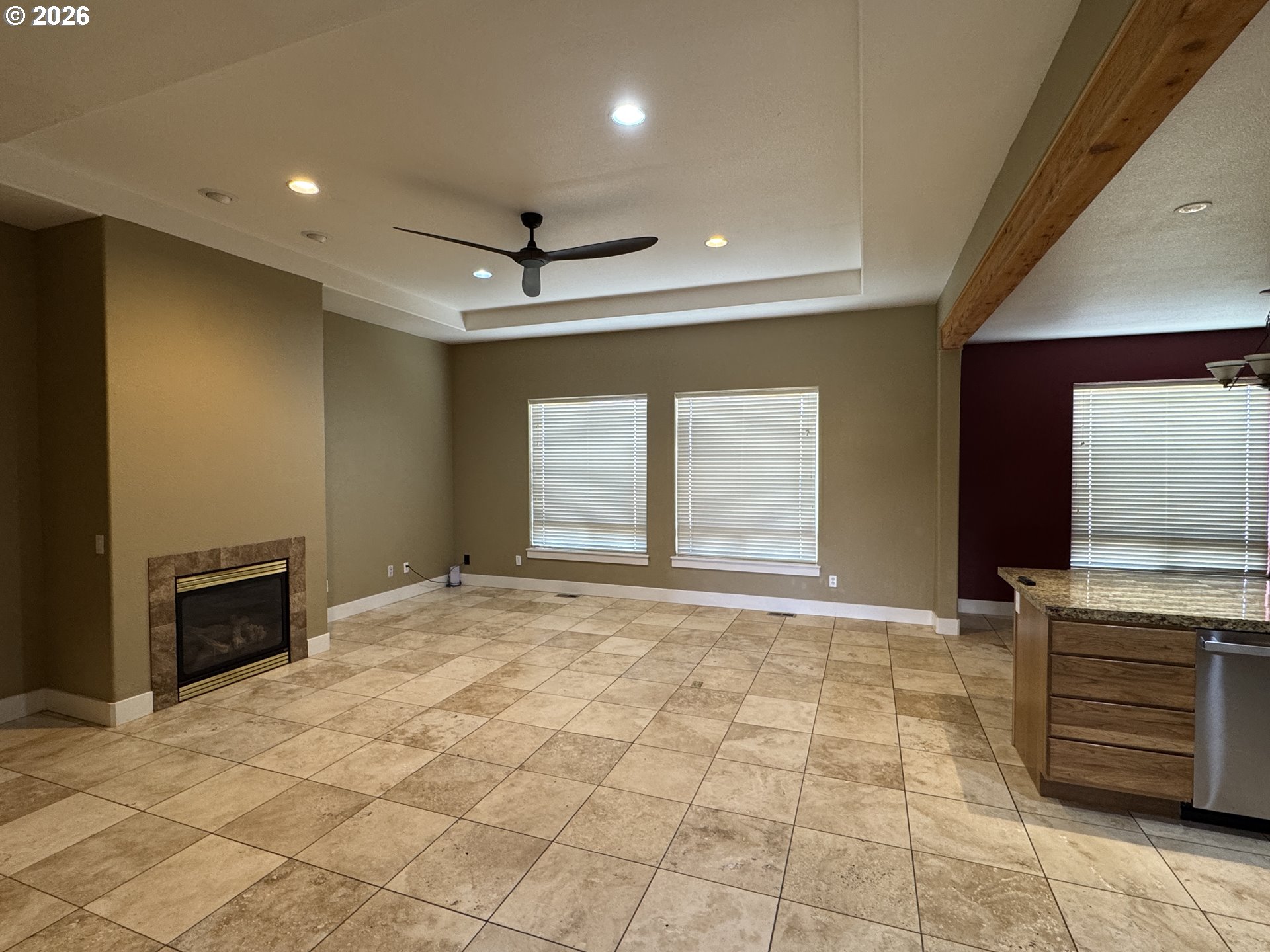 830 Horseshoe Bend Road Centerville, WA 98613 - Photo 5 of 35 Living Room/Dining Room