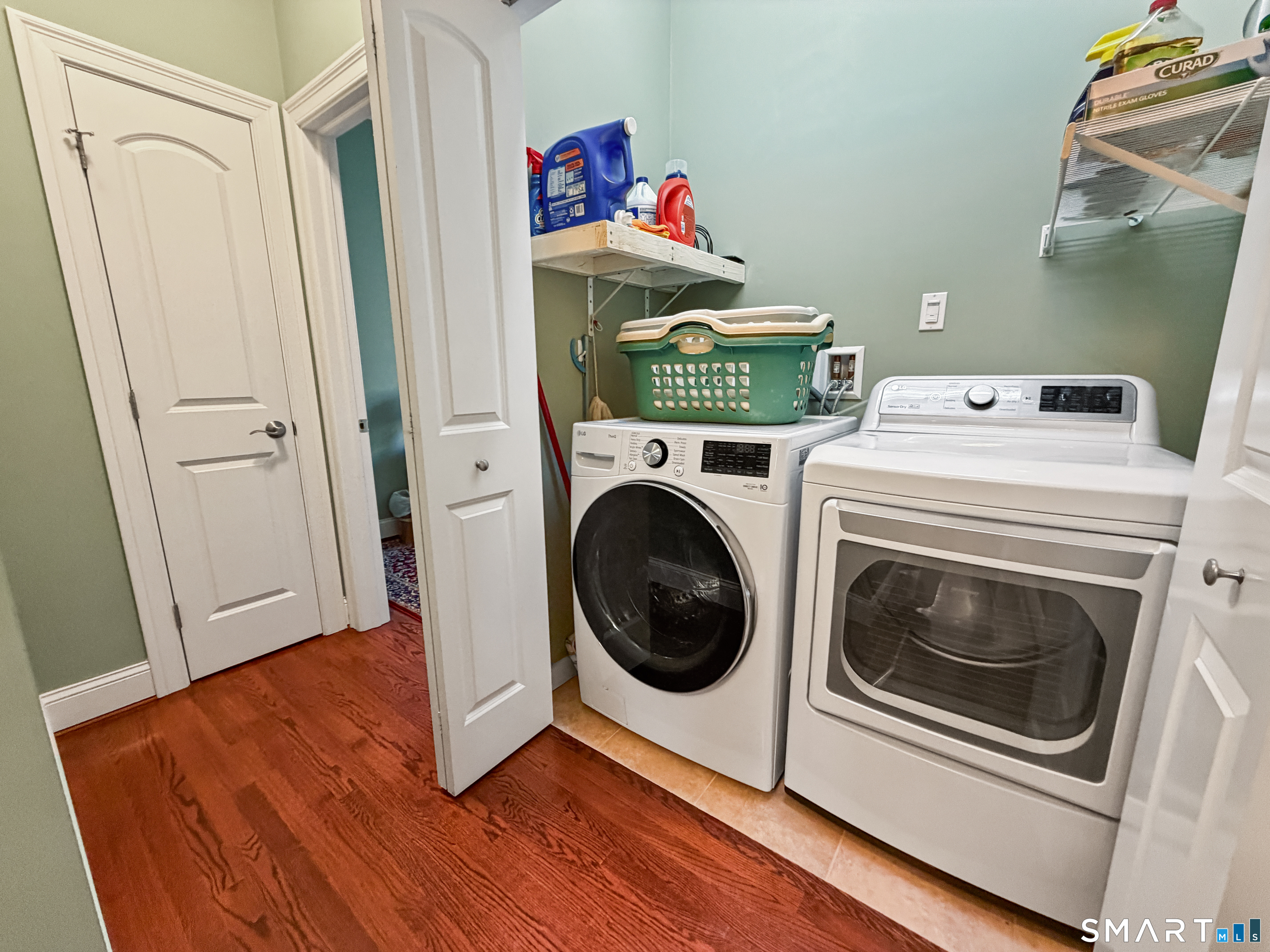 24 Center Court, Unit 24 Colchester, CT 06415 - Photo 23 of 36 a utility room with dryer and washer