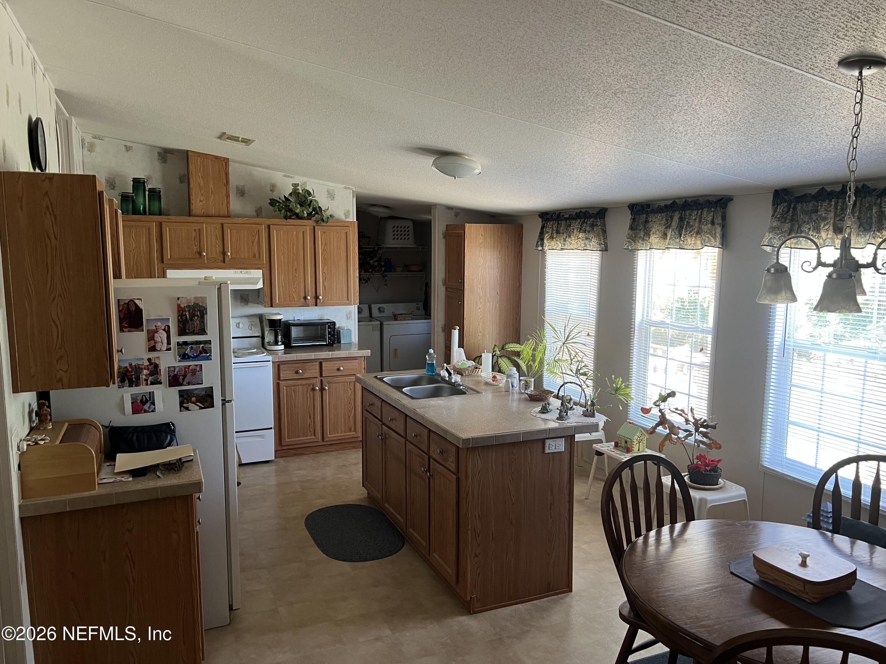 223 Oak Ridge Drive Welaka, FL 32193 - Photo 12 of 38 IMG_6067