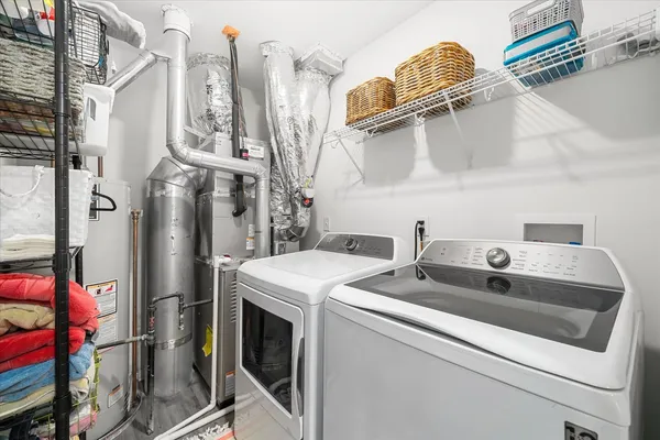 $325,000 | 1125 Hawk Hollow Drive, Yorkville, IL 60560