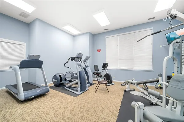 $325,000 | 1125 Hawk Hollow Drive, Yorkville, IL 60560