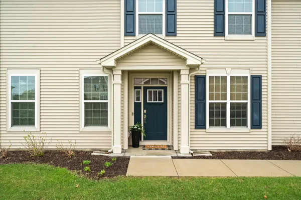 $325,000 | 1125 Hawk Hollow Drive, Yorkville, IL 60560