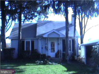 427 Ruth Avenue Aston, PA 19014 - Photo 1 of 1 Gallery Image 1