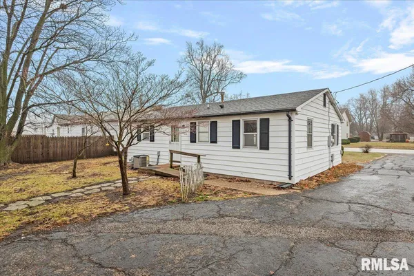 $84,900 | 413 East Washington Street, Ashland, IL 62612