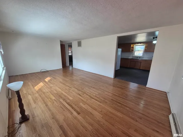 $84,900 | 413 East Washington Street, Ashland, IL 62612