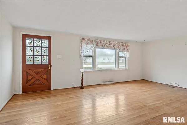 $84,900 | 413 East Washington Street, Ashland, IL 62612