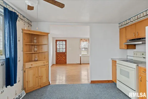 $84,900 | 413 East Washington Street, Ashland, IL 62612