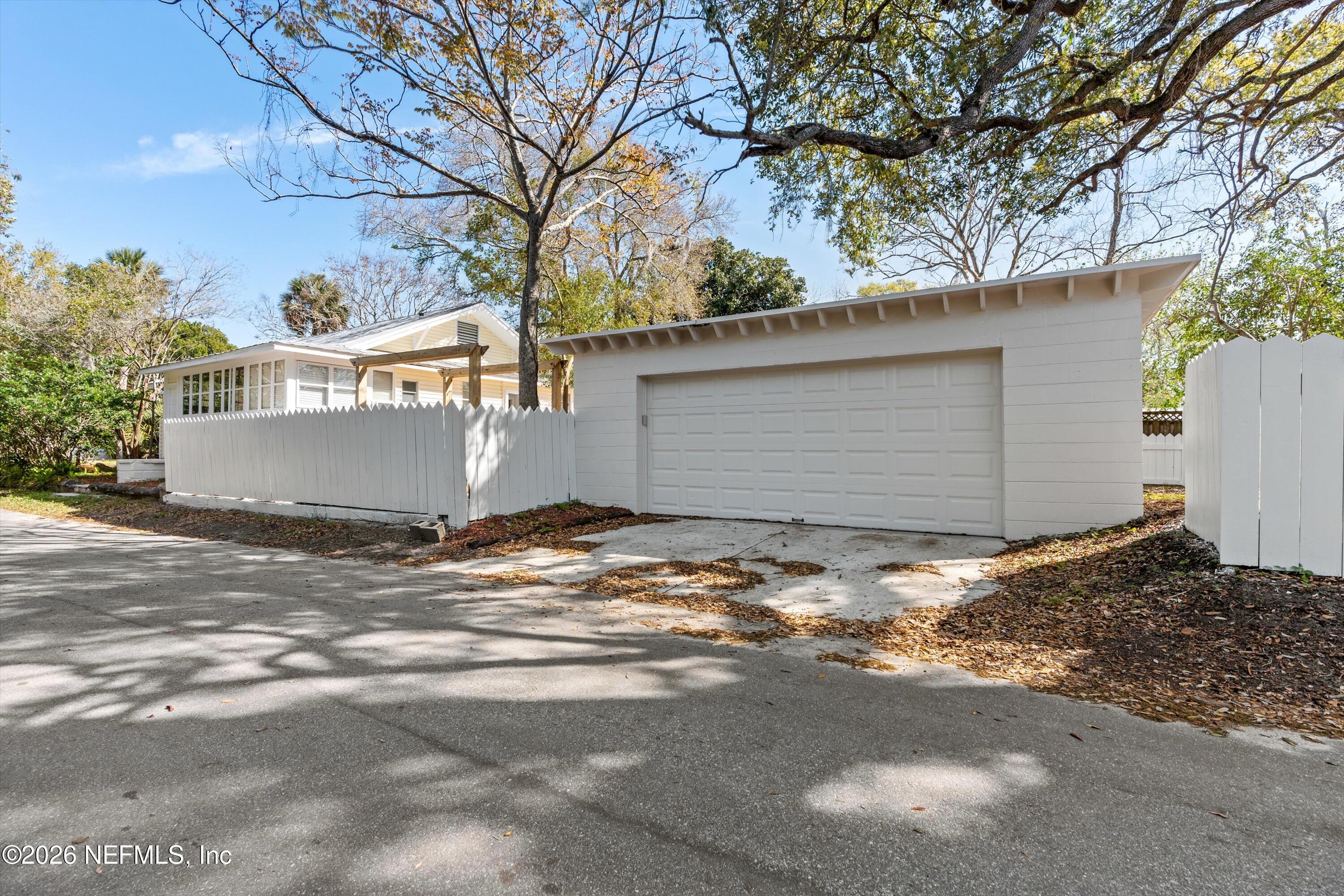 33 Cincinnati Avenue St. Augustine, FL 32084 - Photo 29 of 37 a view of outdoor space and yard