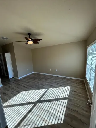 $2,400 | 11543 Tangle Creek Boulevard, Gibsonton, FL 33534