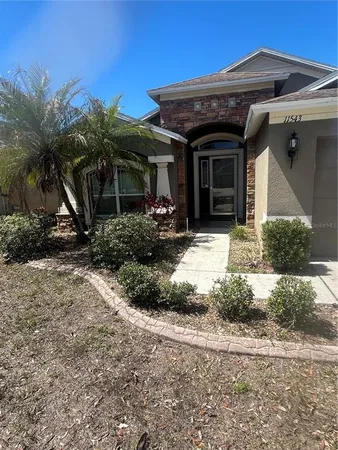 $2,400 | 11543 Tangle Creek Boulevard, Gibsonton, FL 33534