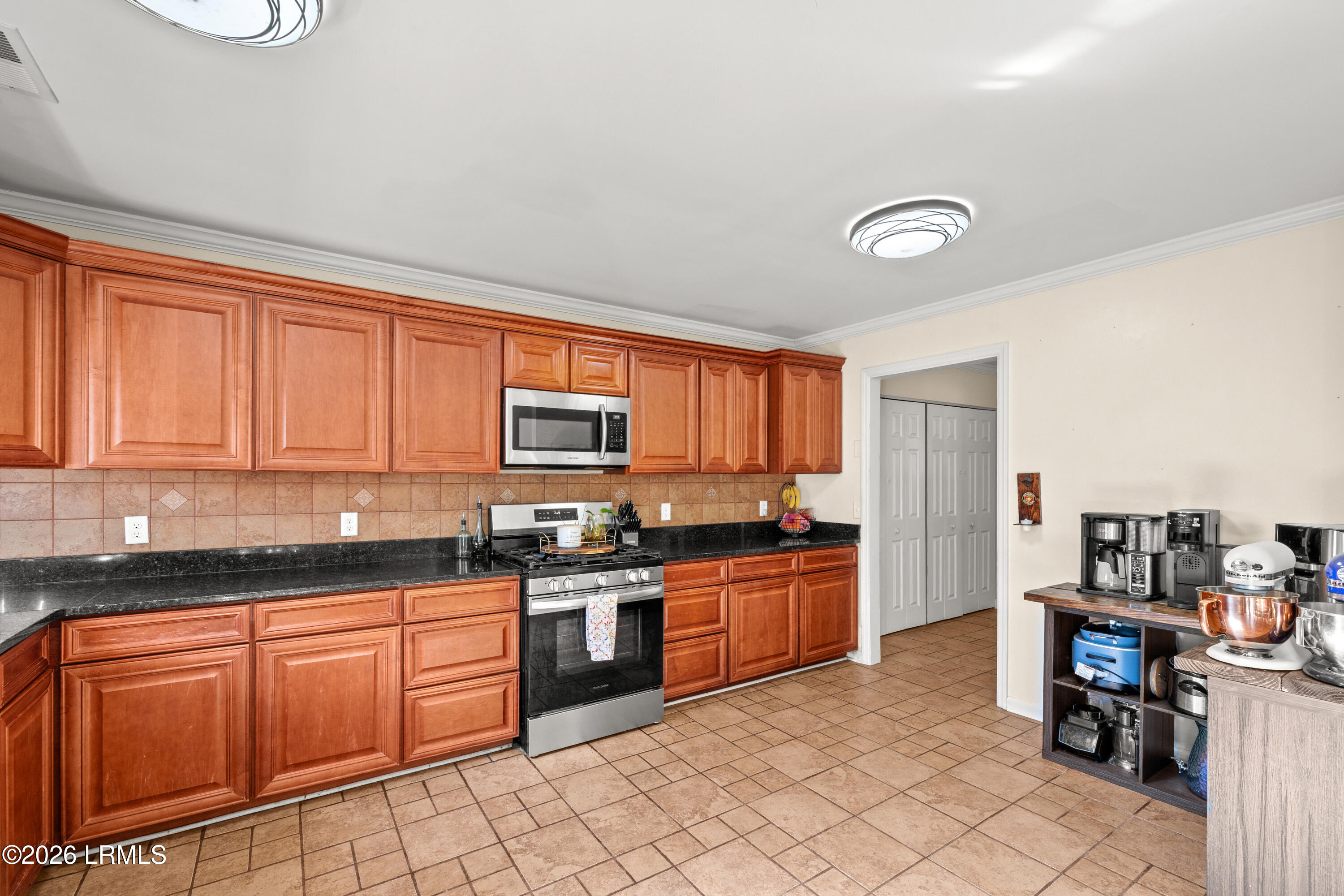 2408 State Rd S-7-386 Beaufort, SC 29902 - Photo 14 of 36 2408 Langhorne - 16