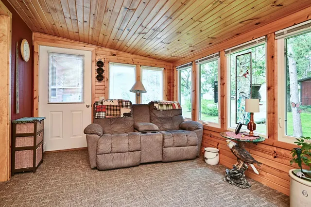 $379,000 | 67845 151st Avenue, Wabasha, MN 55981