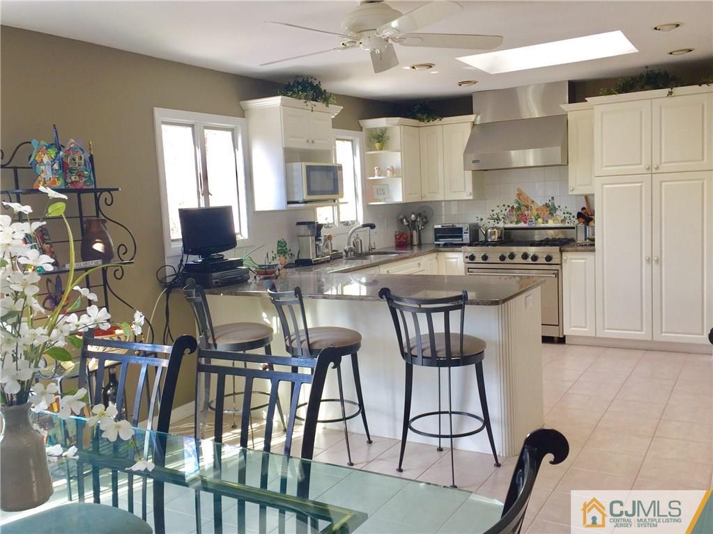 1297 Williamson Road North Brunswick, NJ 08902 - Photo 11 of 25 Gallery Image 11