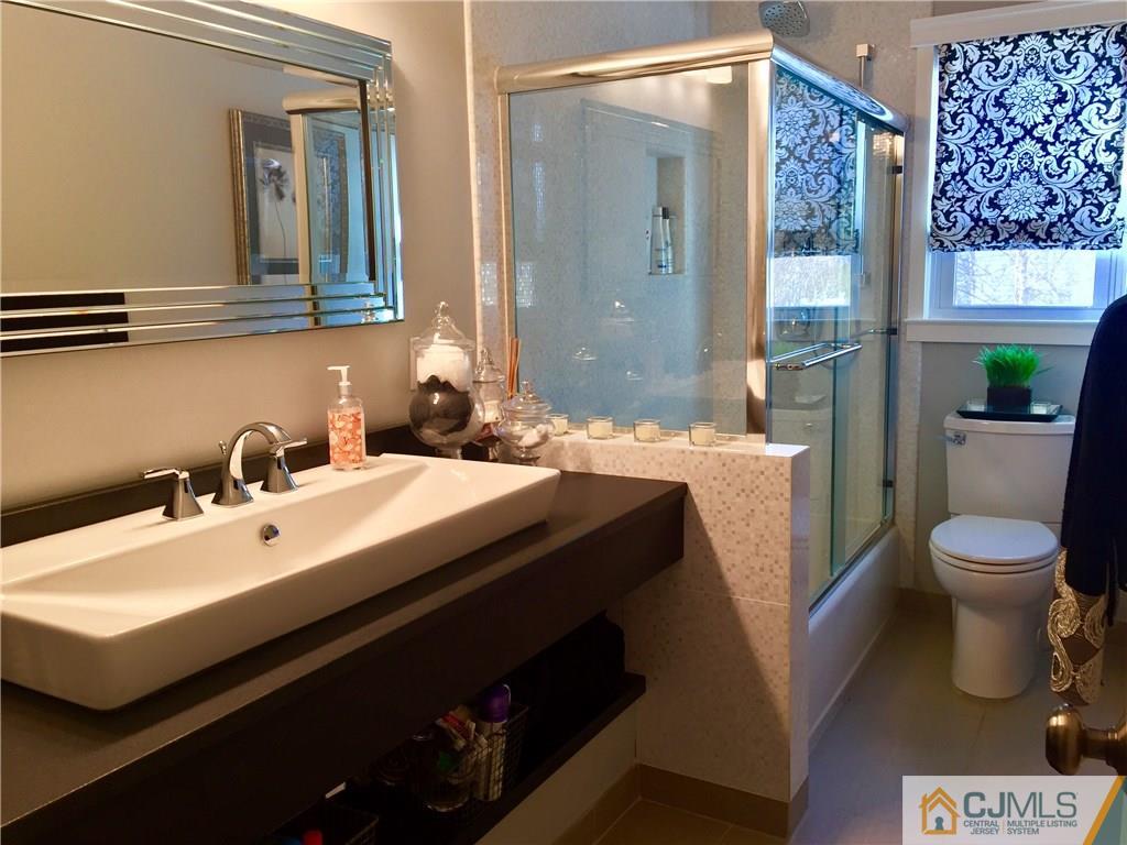 1297 Williamson Road North Brunswick, NJ 08902 - Photo 16 of 25 Gallery Image 16