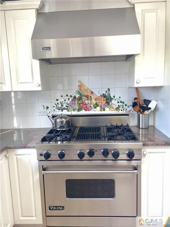 1297 Williamson Road North Brunswick, NJ 08902 - Photo 9 of 25 Gallery Image 9