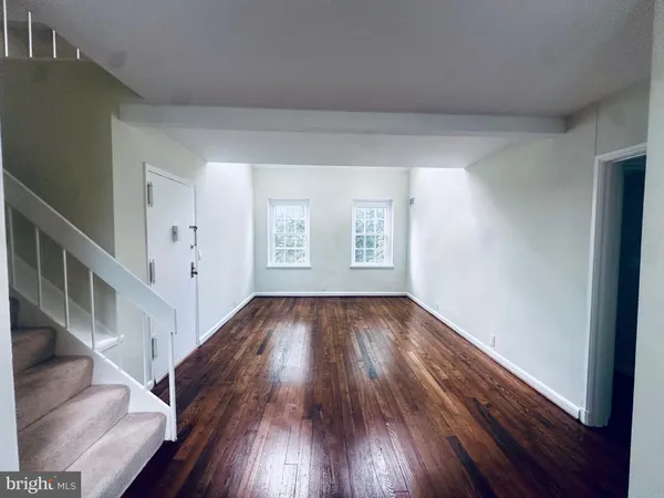 $4,000 | 3831 Newark Street Northwest, Unit F450, Washington, DC 20016