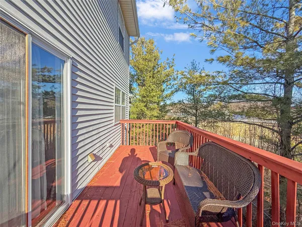 $3,200 | 50 Lois Lane, Monroe, NY 10950