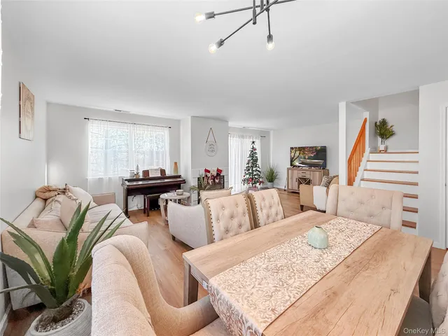 $3,200 | 50 Lois Lane, Monroe, NY 10950