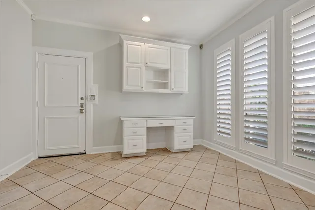 a view of a pathway both side of building