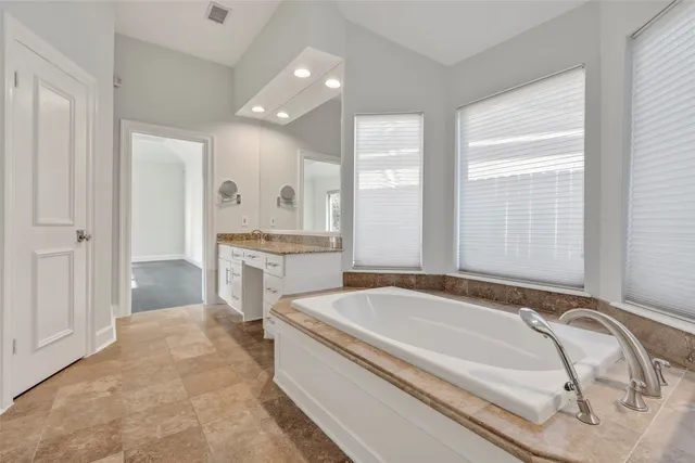 $697,500 | 1251 Trace Drive, Houston, TX 77077