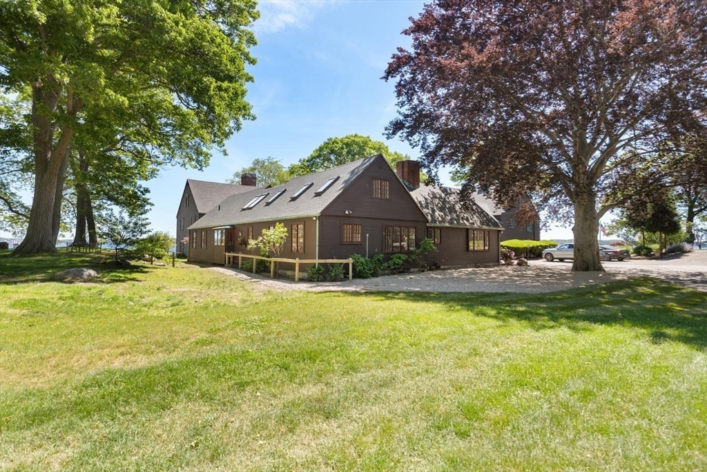 69 Dolliver Neck Road Gloucester, MA 01930 - Photo 2 of 30