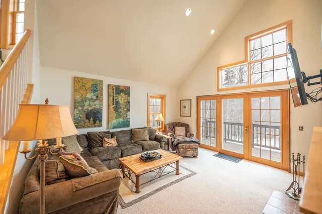 $875,000 | 9 A Dover Springs Lane, West Dover, VT 05356