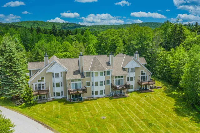 $875,000 | 9 A Dover Springs Lane, West Dover, VT 05356