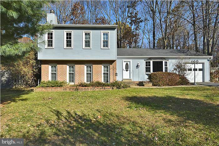 12340 Coleraine Court Reston, VA 20191 - Photo 1 of 30 Exterior (Front)