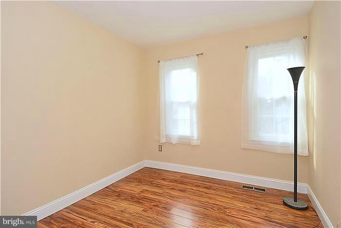 12340 Coleraine Court Reston, VA 20191 - Photo 14 of 30 Bedroom