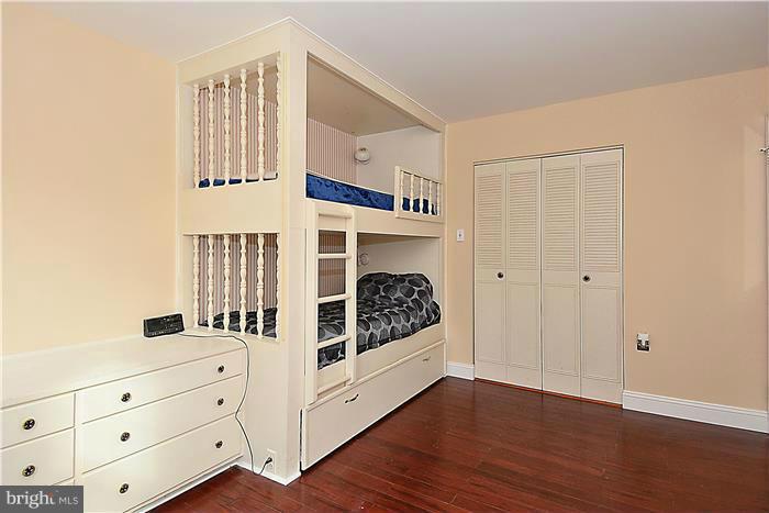 12340 Coleraine Court Reston, VA 20191 - Photo 16 of 30 Bedroom