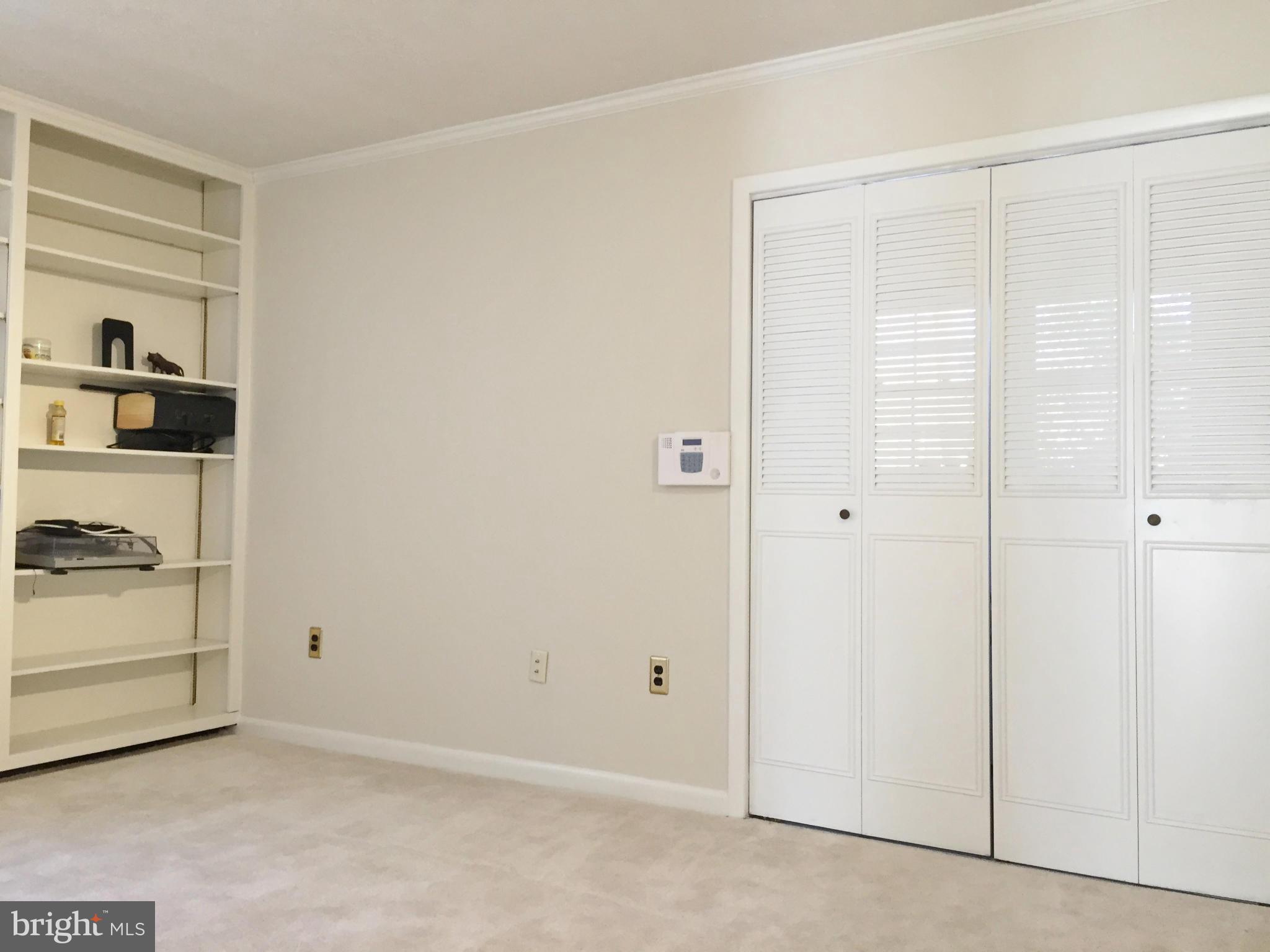 12340 Coleraine Court Reston, VA 20191 - Photo 19 of 30 Interior (General)