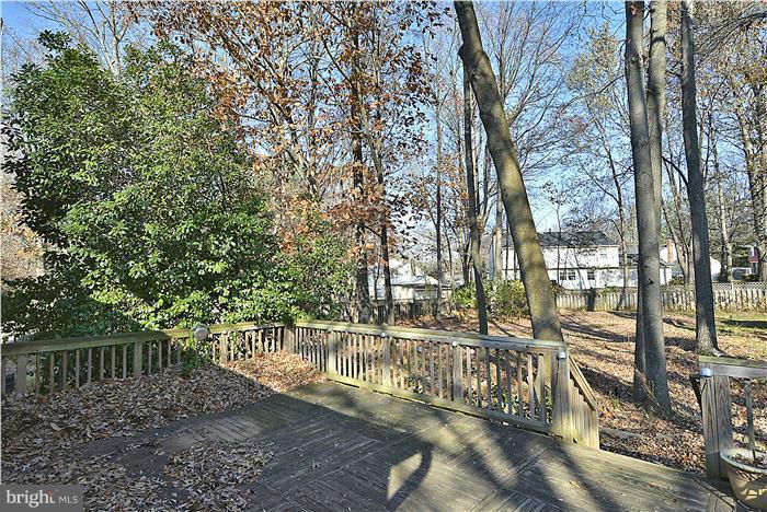 12340 Coleraine Court Reston, VA 20191 - Photo 9 of 30 Exterior (Rear)