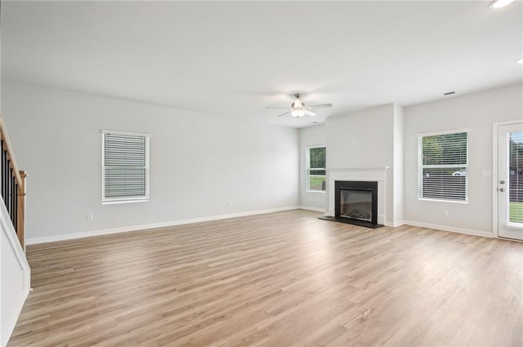 3016 Viewpark Circle Conyers, GA 30013 - Photo 9 of 39