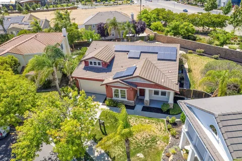 $975,000 | 2397 Boulder Street, Brentwood, CA 94513
