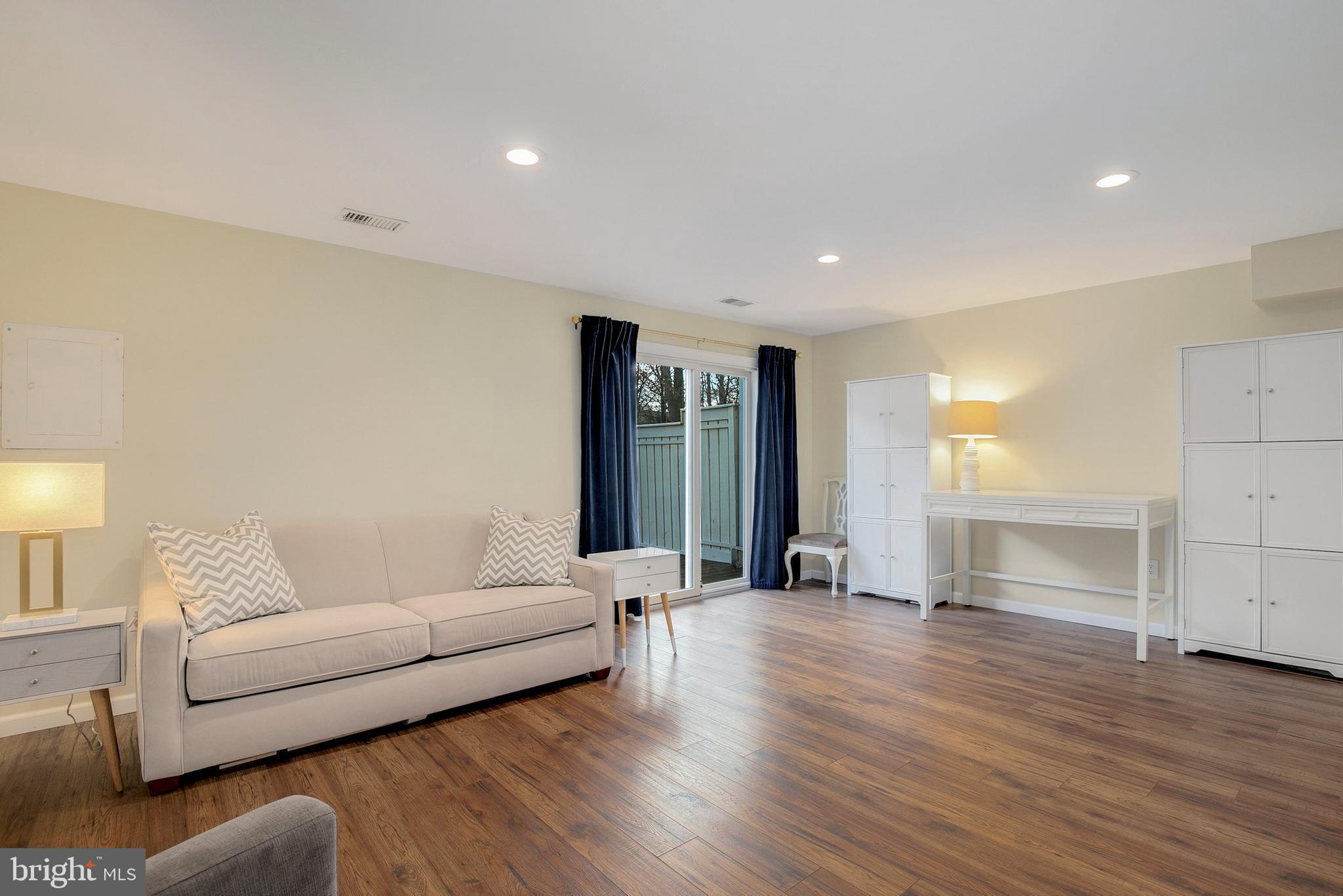 2353 Hunters Square Court Reston, VA 20191 - Photo 39 of 46