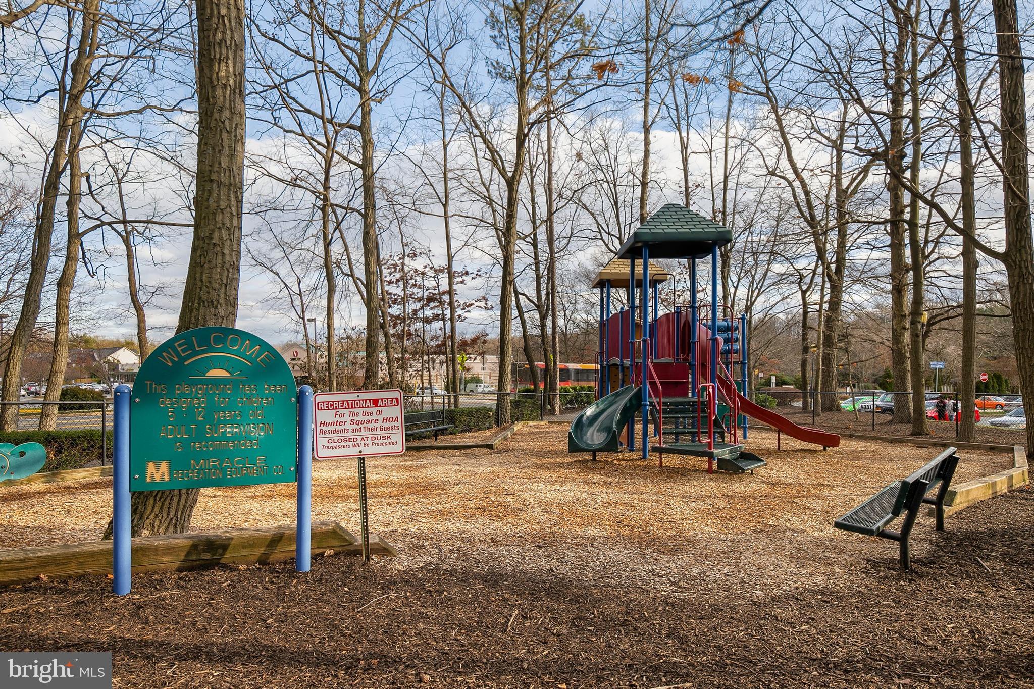 2353 Hunters Square Court Reston, VA 20191 - Photo 43 of 46