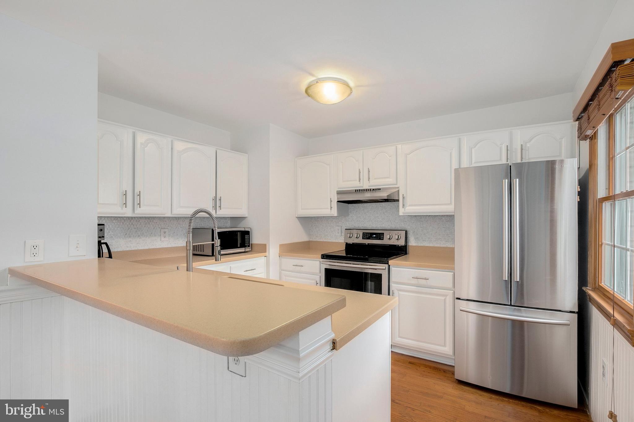 2353 Hunters Square Court Reston, VA 20191 - Photo 10 of 46