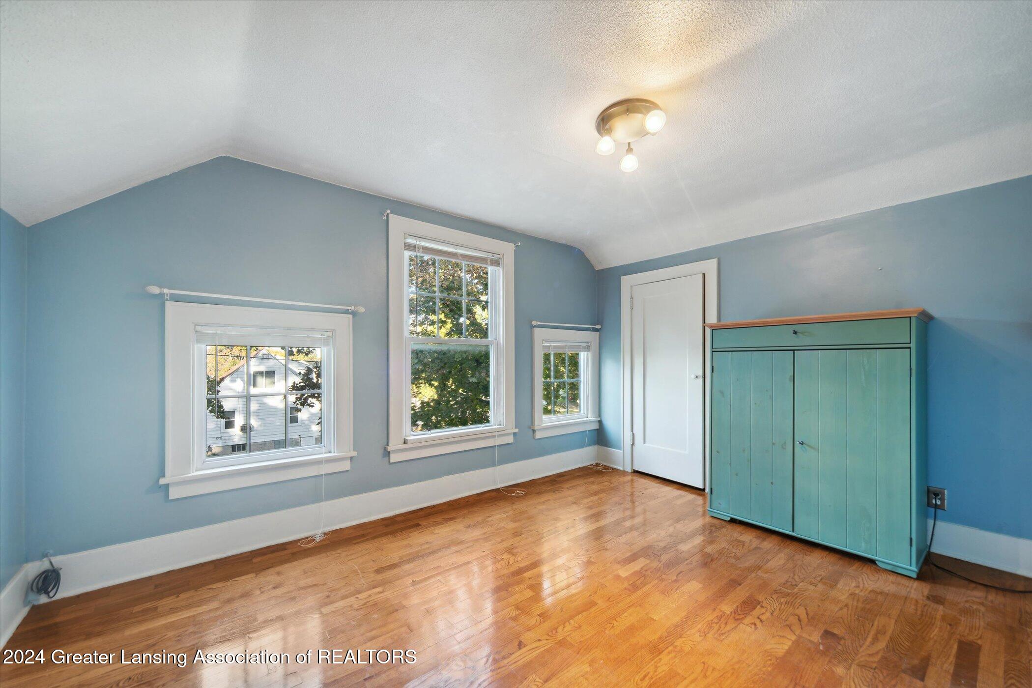 601 Ridgewood Avenue Lansing, MI 48910 - Photo 16 of 35 20-601-Ridgewood-Ave-Lansing-MI-48910-Wi